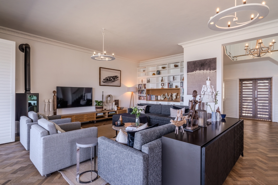 5 Bedroom Property for Sale in Simons Kloof Western Cape